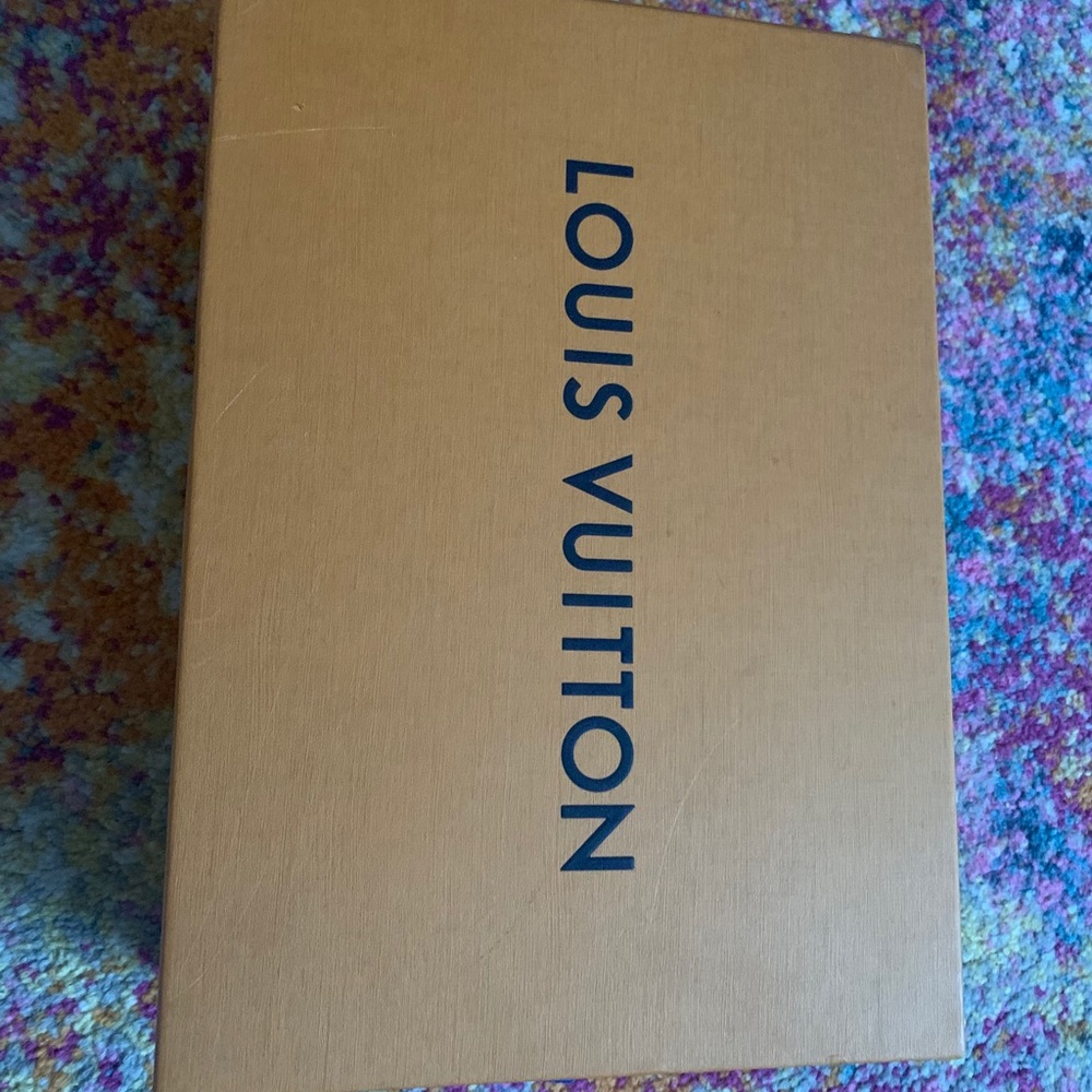 Louis Vuitton Pumps - Picture 7 of 7